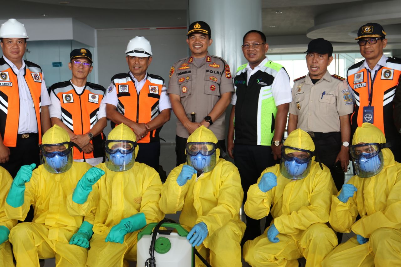Kapolres Pelabuhan Makassar hadiri Simulasi Penanganan Pasien Virus Corona di Terminal Penumpang Kapal