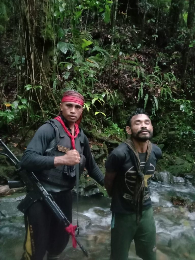 Polisi Tangkap Pelaku Pembunuhan Warga Adat di Hutan Rodi Pulau Buru