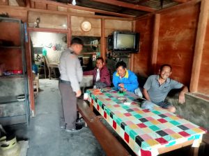 Jelang Pemilu 2024 Personil Polsek Pollung Memberikan Himbauan Kamtibmas.