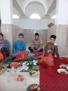 Personil Polsek Pabuaran Polresta Serkot Polda Banten, Perkuat tali silaturahmi dengan menghadiri pengajian rutin didesa binaan