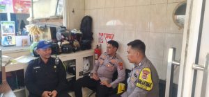 Patroli Ke Pergudangan Bulog Personil Polsek Taktakan Polresta Serkot Polda Banten, Beri Himbauan Kamtibmas
