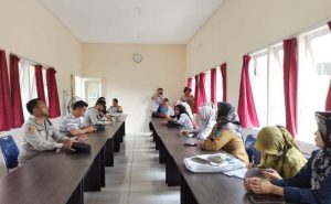 Kapolsek Tanjung Raja Bersama Anggota Gelar Jumat Curhat di Kecamatan Sungai Pinang