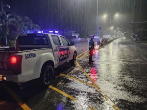 Meski Cuaca Tak Bersahabat, Sat Lantas Polres Pasangkayu Laksanakan Patroli Blue light