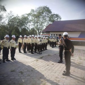Perkuat Keamanan, Satuan Pengamanan Obvit Polres Bontang laksanakan Apel Gabungan Bersama Pam Internal Kamtib PT. PKT Bontang
