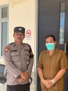 Bhabinkamtibmas Kampung Harapan Jaya Lakukan Patroli Sambang di Puskesmas Tepian Buah 
