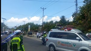 Ambulance Yang Terjebak Kemacetan Saat Perayaan Lebaran Ketupat, Dikawal Kapolda Gorontalo Sampai Ke Tempat Tujuan