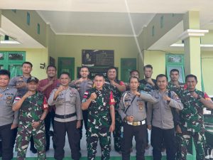 Sinergitas TNI-Polri, Kapolsek Nanga Mahap Hadiri Halal Bihalal Bersama di Mako Koramil Nanga Mahap