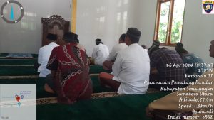 Bhabinkamtibmas AIPDA Sunardi Ajak Jemaah Masjid AL IKHLAS Perdagangan Jaga Silaturahmi dan Hindari Perilaku Negatif