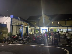 Polres Blitar Kota Jaring 44 Kendaraan Roda Dua Menggunakan Knalpot Brong Dalam Giat Razia Malam Minggu