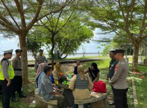 Antisipasi Terjadinya Tindak Pidana, Personel Polres Bangka Tengah lakukan Pengamanan di Tempat Wisata