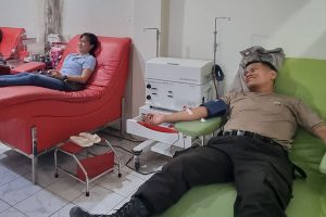 Aksi Sigap Personel Polres Minahasa Selatan Bantu Warga yang Butuh Darah