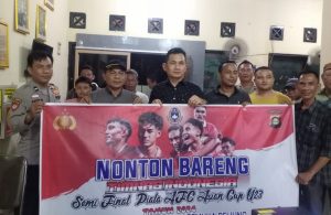 Polsek BP Peliung Adakan Nobar Timnas U23