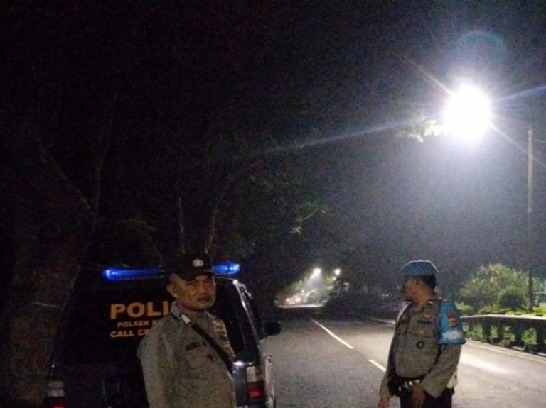 Polsek Kuripan Patroli Malam Intens Antisipasi Gangguan Kamtibmas di Wilayah Hukumnya