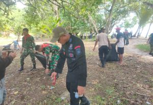 Polda Maluku dan Polresta Ambon Gelar Baksos di Negeri Hulaliu