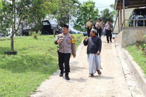 Kapolres Padangsidimpuan Silaturahmi ke Pondok Pesantren dan Panti Asuhan: Memperkuat Sinergitas dan Mewujudkan Keamanan Jelang Idul Fitri