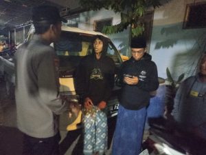 Polsek Pare Sambang di Pemukiman Penduduk Beri Imbauan Pemuda 