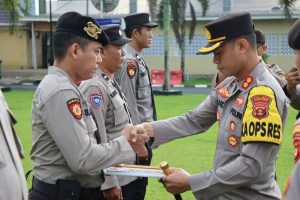 Polres Musi Rawas Akhiri Operasi Ketupat Musi 2024 dengan Syukuran dan Penghargaan untuk Anggota Berprestasi