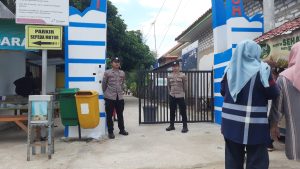 Berikan Rasa Aman Pada Hari Raya Ketupat, Anggota Polsek Tanjungbumi Polres Bangkalan Laksanakan Pengamanan di Pantai Tlangoh