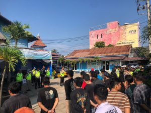 Apel Kesiapan Personel Gabungan Polres Oku Dalam Pengamanan Aksi Damai Di Kantor PLN Cabang Baturaja