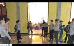 Polres Paser Amankan Giat Penutupan Musyawarah Besar ke-V DPP LAP Kab Paser di Ruang Kuta manuk Riung Km. 8 Tanah Grogot.