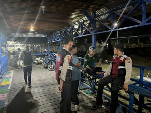 Personel Polres PPU Lakukan Patroli di Lokasi Rawan Kamtibmas di Pelabuhan Speed Penajam, Kecamatan Penajam