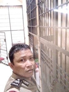 Personil Polsek Patumbak Menggelar Pengecekan Rutin Ruang Tahanan Di Mako Polsek Patumbak