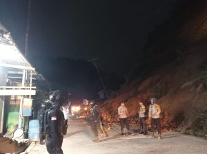 Antisipasi bencana alam polres Mamasa gencar laksanakan patroli malam