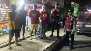 Cegah Gangguan Kamtibmas Polsek Batu Sopang Giatkan Patroli Dialogis Sambangi Warga.