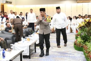 Halal Bihalal dan Pelepasan Calon Haji di Batam: BP Batam Berikan Penghargaan kepada Kapolresta Barelang dan Jajaran
