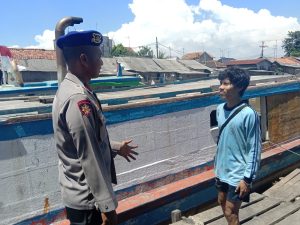 Patroli Di Dermaga Pelabuhan Tradisional Oleh Personel Sat Polairud Polresta Tangerang