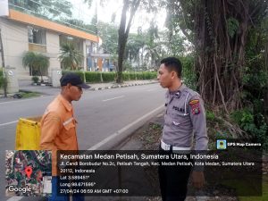 Personel Sat Lantas Polrestabes Medan Melaksanakan Patroli Sambang Kepada Masyarakat Di Wilayah Hukum Polrestabes Medan