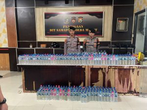 Polda Malut Berhasil Gagalkan Penyelundupan Minuman Keras di Pelabuhan Ahmad Yani