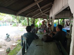 Kanit Binmas dan Bhabinkamtibmas Polsek Batangtoru Himbau Pengelola Objek Wisata di Desa Hapesong Baru