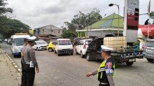 Sat Lantas Polres Kutai Barat Lakukan Pam Dan Monitoring Antisipasi Kelangkaan BBM di SPBU