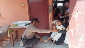 Unit Patroli Polsek Pabedilan melaksanakan Sambang Desa menyampaikan Pesan-Pesan Kamtibmas