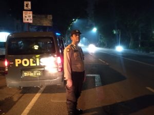 Patroli Malam Personil Polsek Medan Barat layani masyarakat mobile ke jalan raya dan pemukiman antisipasi Balapan liar, Tawuran, 3C dan kejahatan jalanan di Wilkumnya