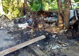 Diduga Kelupaan Tak Matikan Kompor, Warkop di Kota Kediri Hangus Terbakar
