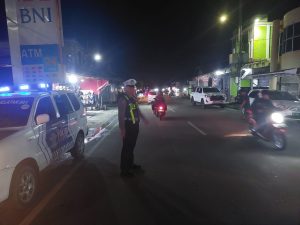 Satlantas Polres Barsel Patroli Blue Light Di Jam Rawan, Antisipasi Gangguan Kamtibmas Di Jalan Raya