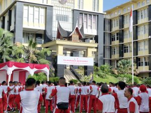 Rangkaian Hari Ulang Tahun Yayasan Kemala Bhayangkari ke-44 Dirayakan dengan Semangat Olahraga Bersama di Polda Sumbar