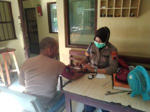 Si Dokkes Polres Rembang Berikan Layanan Kesehatan Bagi Para Tahanan Di Mapolres Rembang