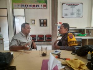 Bhabinkamtibmas Tanjung Redeb Ajak Warga Berperan Aktif dalam Menjaga Kamtibmas
