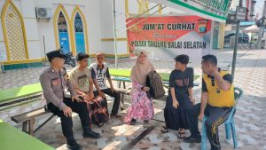Ciptakan Situasi Kamtibmas Kondusif Polsek Tanjung Balai Selatan Laksanakan Jumat Curhat