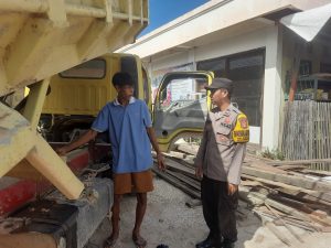 Aipda Hendi F, Bhabinkamtibmas Kampung Gurimbang Polsek Sambaliung, Ajak Warga Tingkatkan Kesadaran Kamtibmas