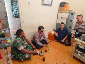 Sinergitas TNI - Polri Patroli Sambang serta Dialogis polsek Kaliwedi Polresta Cirebon ciptakan kamtibmas yang aman dan kondosip *