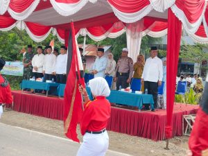 Meriahnya Pawai Ta'aruf MTQN Ke XIII Tingkat Kabupaten Paluta