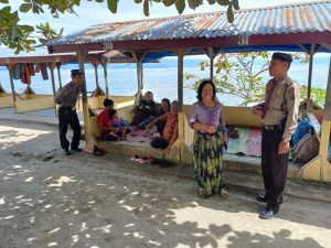 Sat Pam Obvit lakukan patroli dialogis di Lokasi Wisata Tao Silalahi