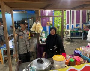 Bhabinkamtibmas Kampung Gurimbang Berikan Imbauan Kamtibmas kepada Warga