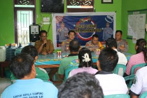 Polres Mahakam Ulu Berperan Aktif, Gelar Jumat Curhat untuk Pererat Hubungan dengan Masyarakat Kabupaten Mahakam Ulu