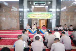 Kuatkan Imtaq, Polres Blitar Kota Gelar Pembinaan Rohani Dan Ceramah Agama