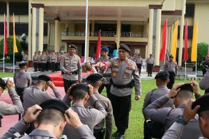 Kapolda Sulut Tutup Tradisi Pembaretan Bintara Remaja Polri Angkatan 50